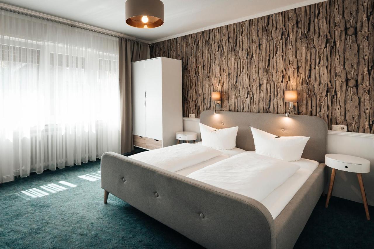 Hotel Freihof Am Roland Ведель Экстерьер фото