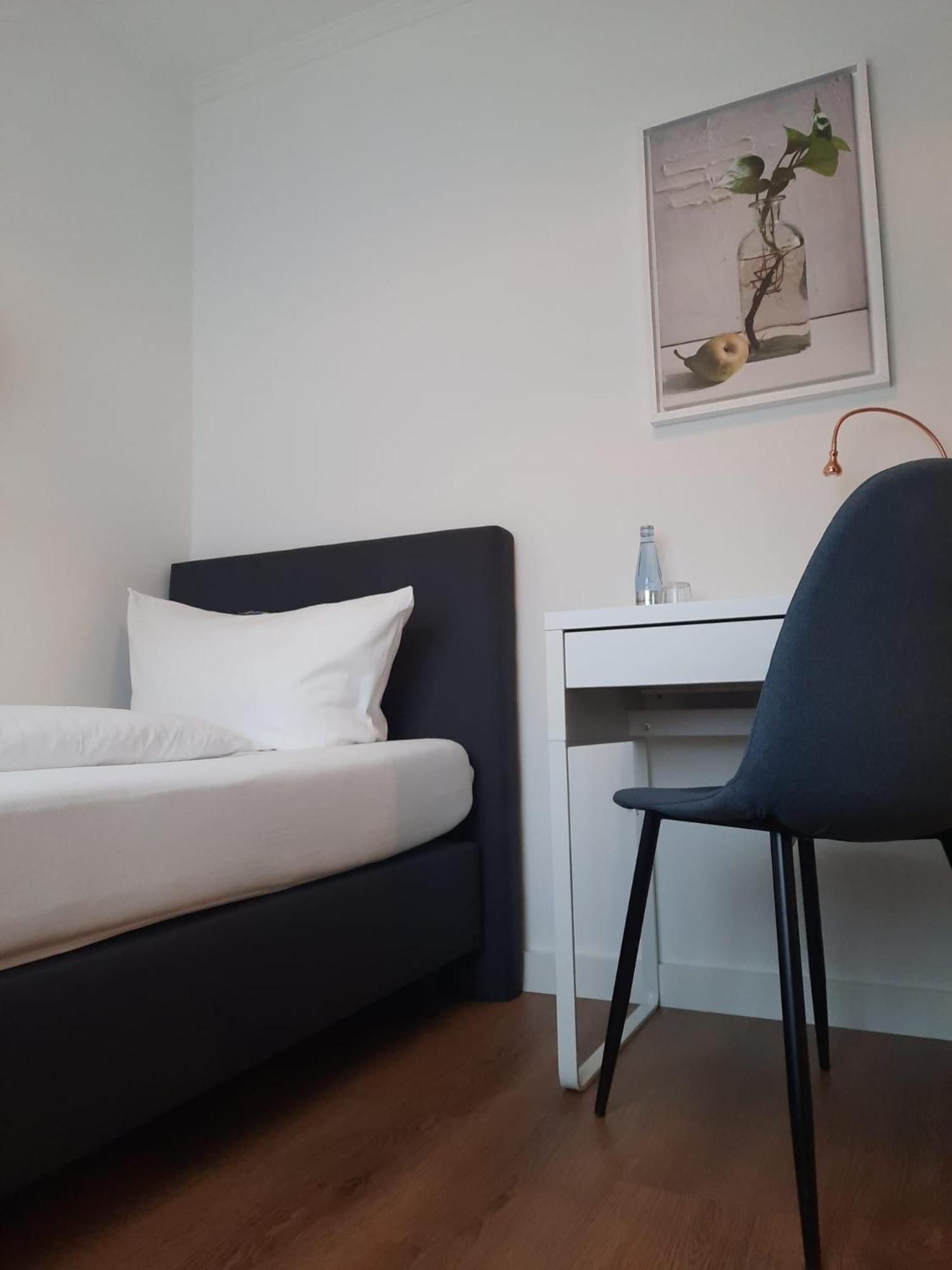 Hotel Freihof Am Roland Ведель Экстерьер фото